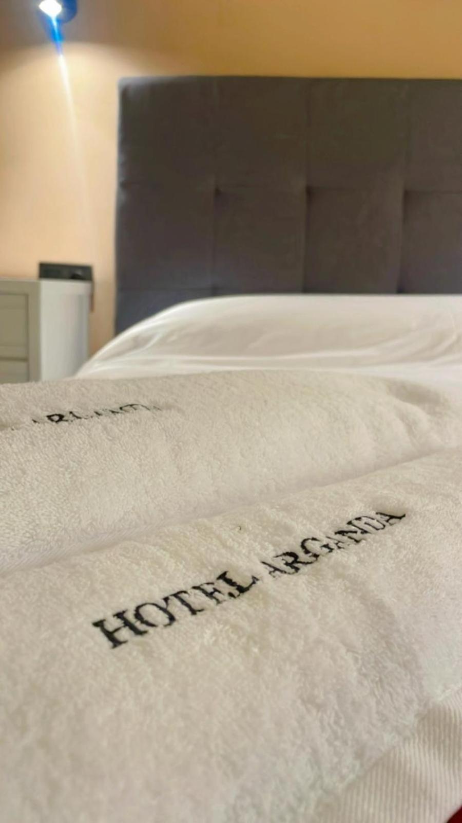 ארגנדה דל ריי Hotel Arganda מראה חיצוני תמונה