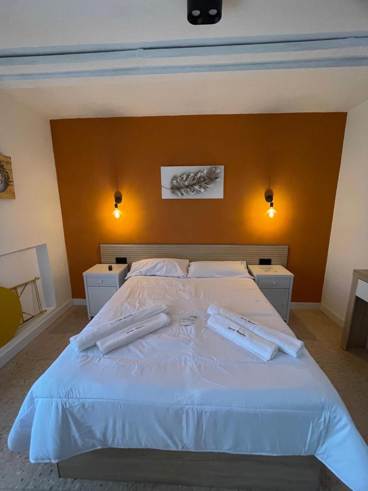 ארגנדה דל ריי Hotel Arganda מראה חיצוני תמונה