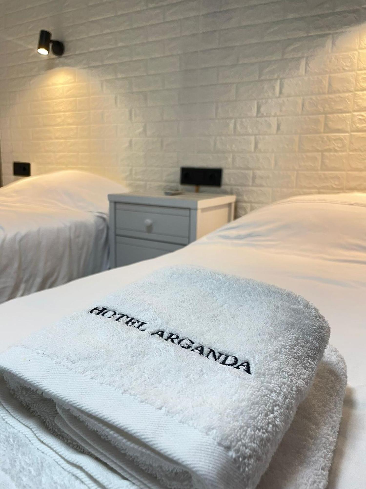 ארגנדה דל ריי Hotel Arganda מראה חיצוני תמונה